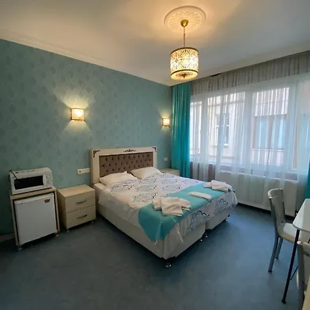 Amida House 3*