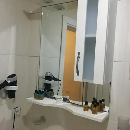 Amida House Apartmanhotel 3*