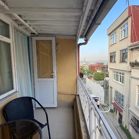 Amida House Apartahotel