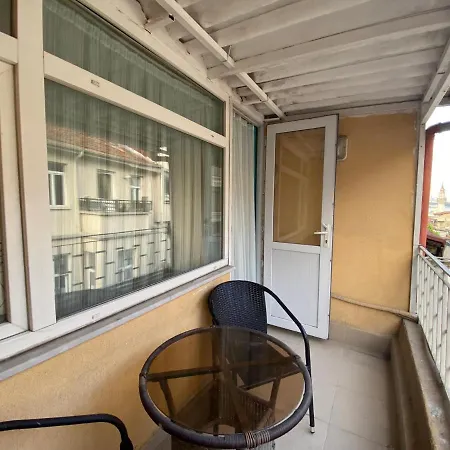 Amida House Apartahotel