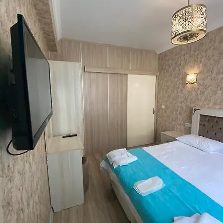 Apartahotel Amida House 3*