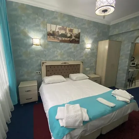 Amida House 3*