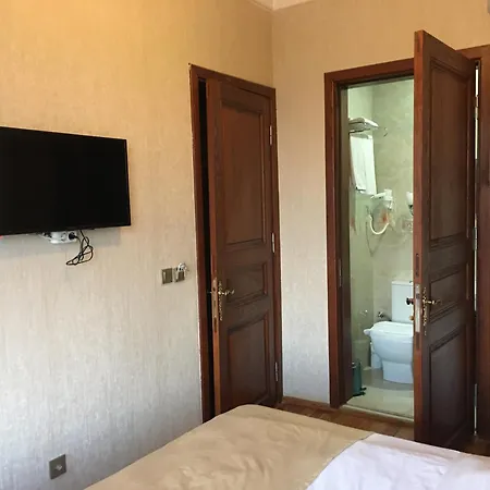 Amida House 3*
