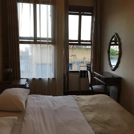 Apartahotel Amida House 3*