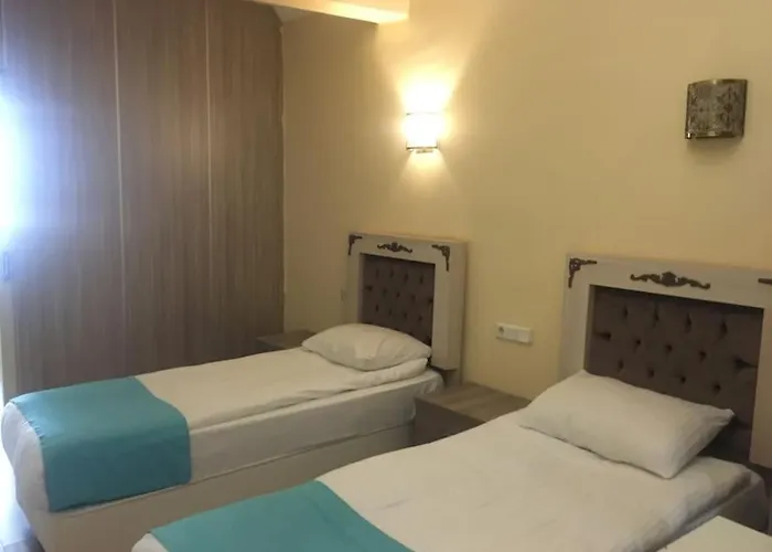 Amida House Aparthotel 3*