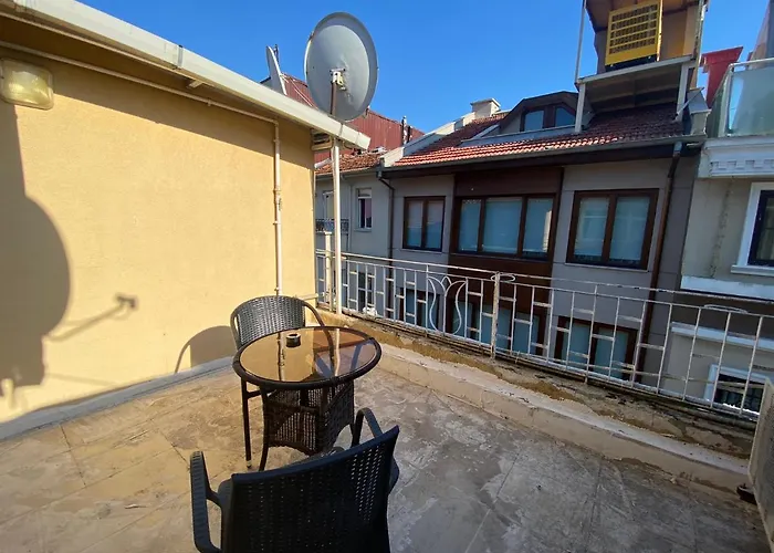 Amida House Aparthotel